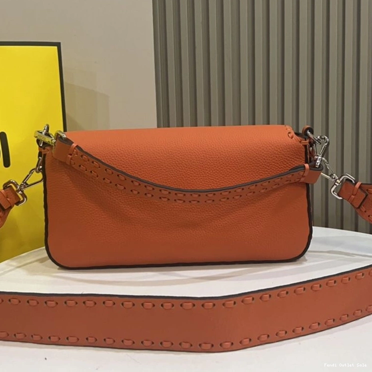 Affordable Leather Fendi Orange In Cuoio Bag Selleria Romano Medium Baguette 0714